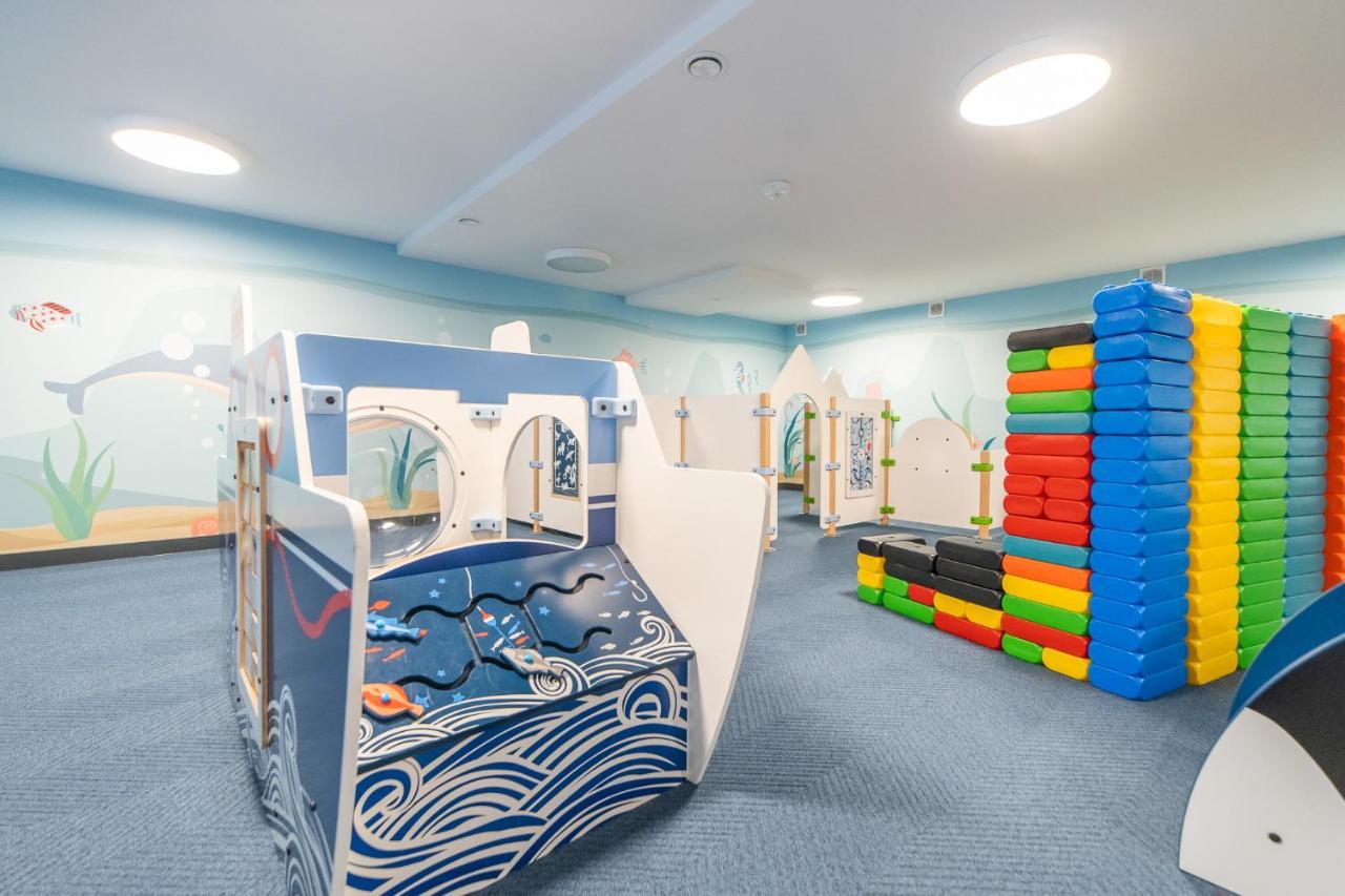 Apartamenty Fenomen - Premium Park & Sea, Nadmorskie Tarasy Free Parking, Swimming Pool, Sauna And Other! Колобжег Екстериор снимка